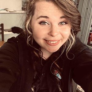 Meet your Posher, Laura